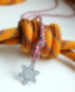 Thumbnail: H8KNOT tricolor snowflacke