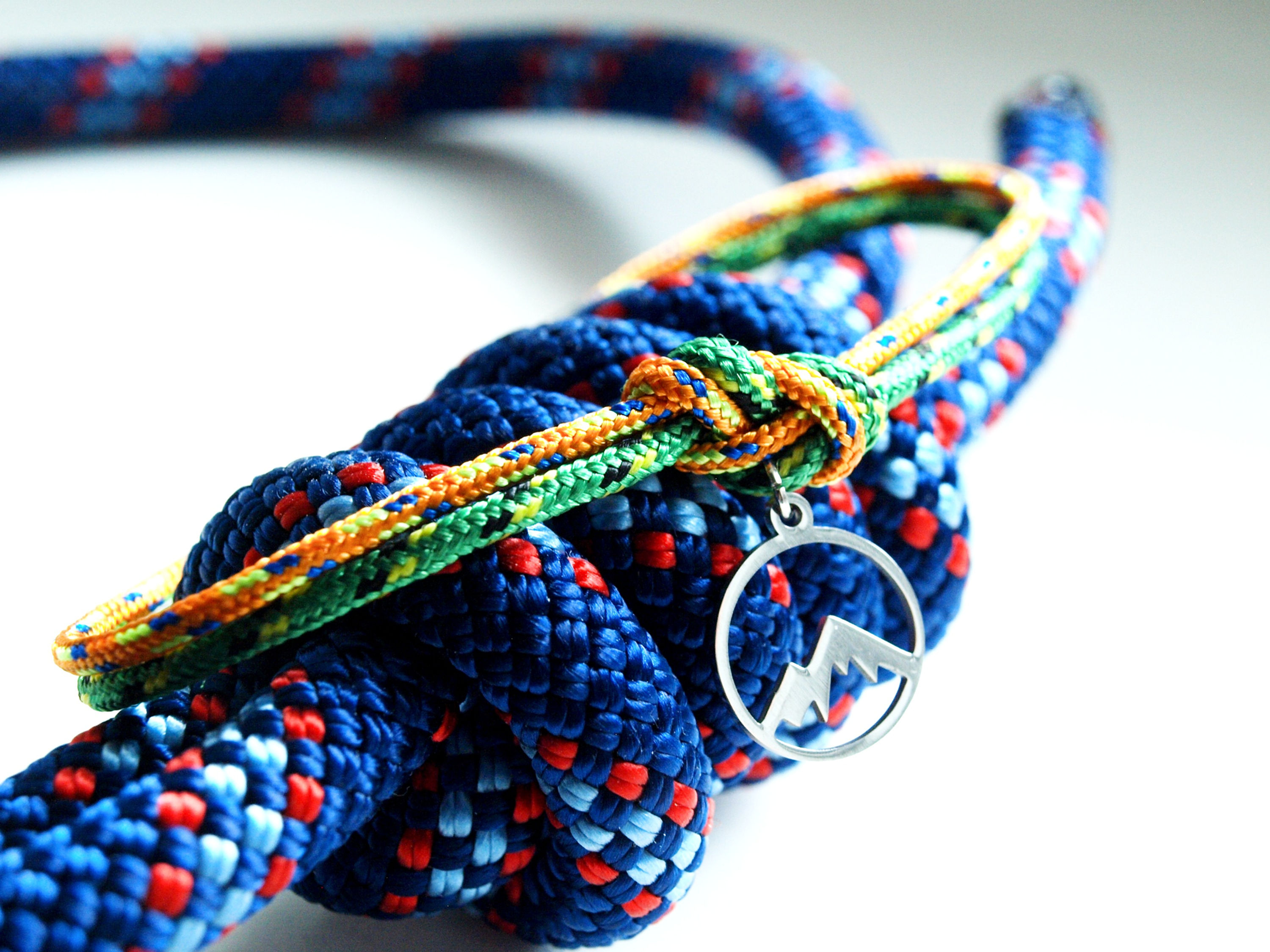 H8KNOT green & orange mountain