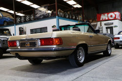 Mercedes 280 SL R107-09