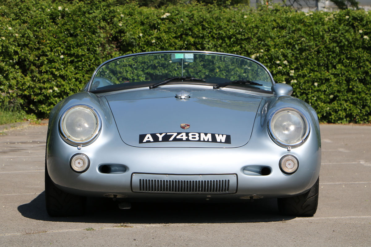 Porsche spyder старый