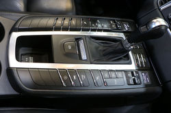 Porsche Macan 2.0-21