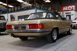 Mercedes 280 SL R107-46
