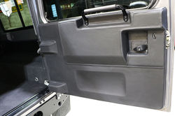 Land Rover Defender perso1-36