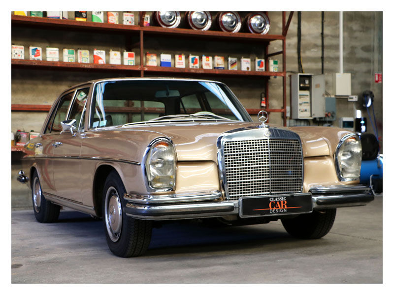 Mercedes 280SE
