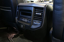 Dodge RAM 1500 Limited-30