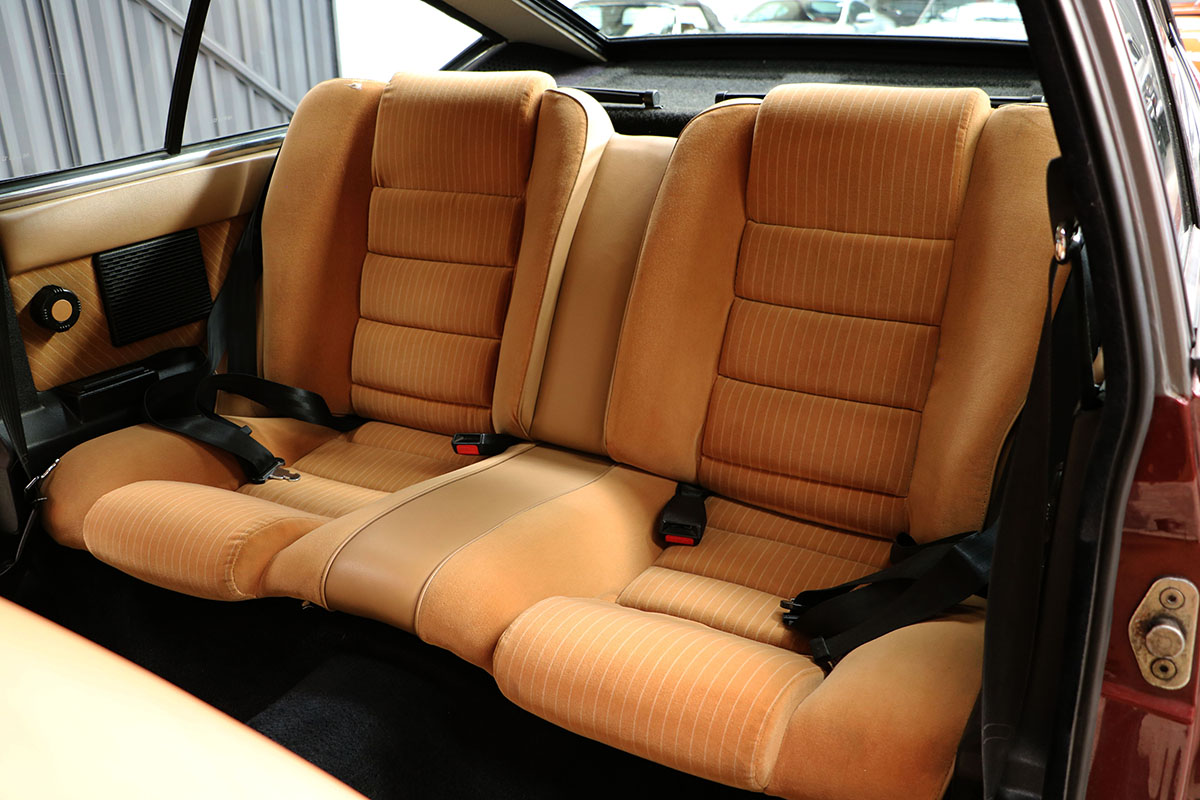 Alfa Romeo Alfetta GT - a photo on