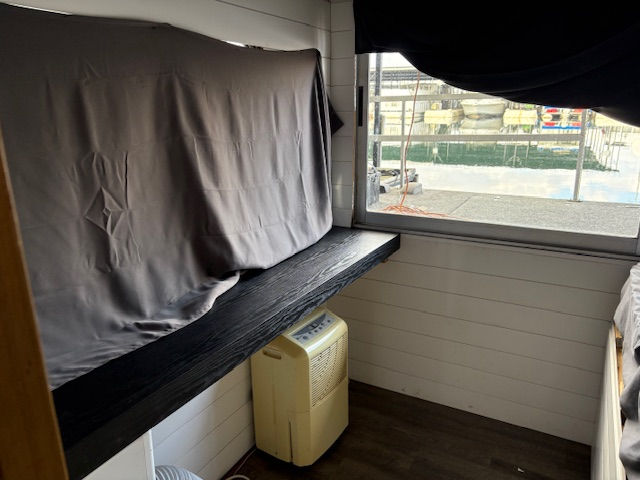 Thumbnail: 1986 Gibson 12x42  -  Stock# 3124