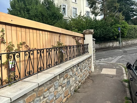 Autumn Gold Stone Slips Garden Wall