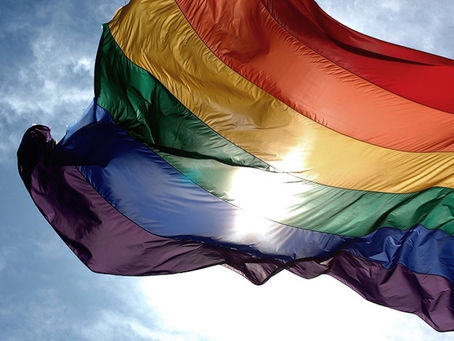 Orgullo Gay: Menos Cuerpo y Mas Alma