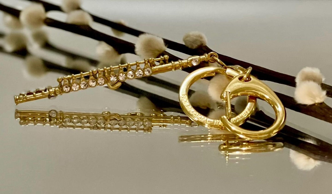 Roi Flute Key Chain