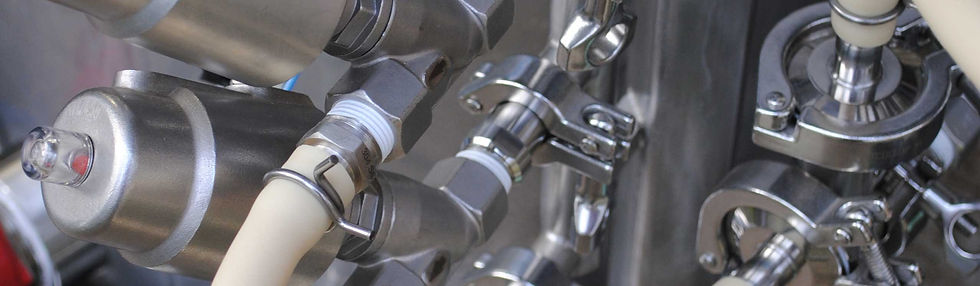 Stainless steel sanitary fittings, triclamps, sanitary diaphram valves, on WortWorx fully automated Advancer keg washer