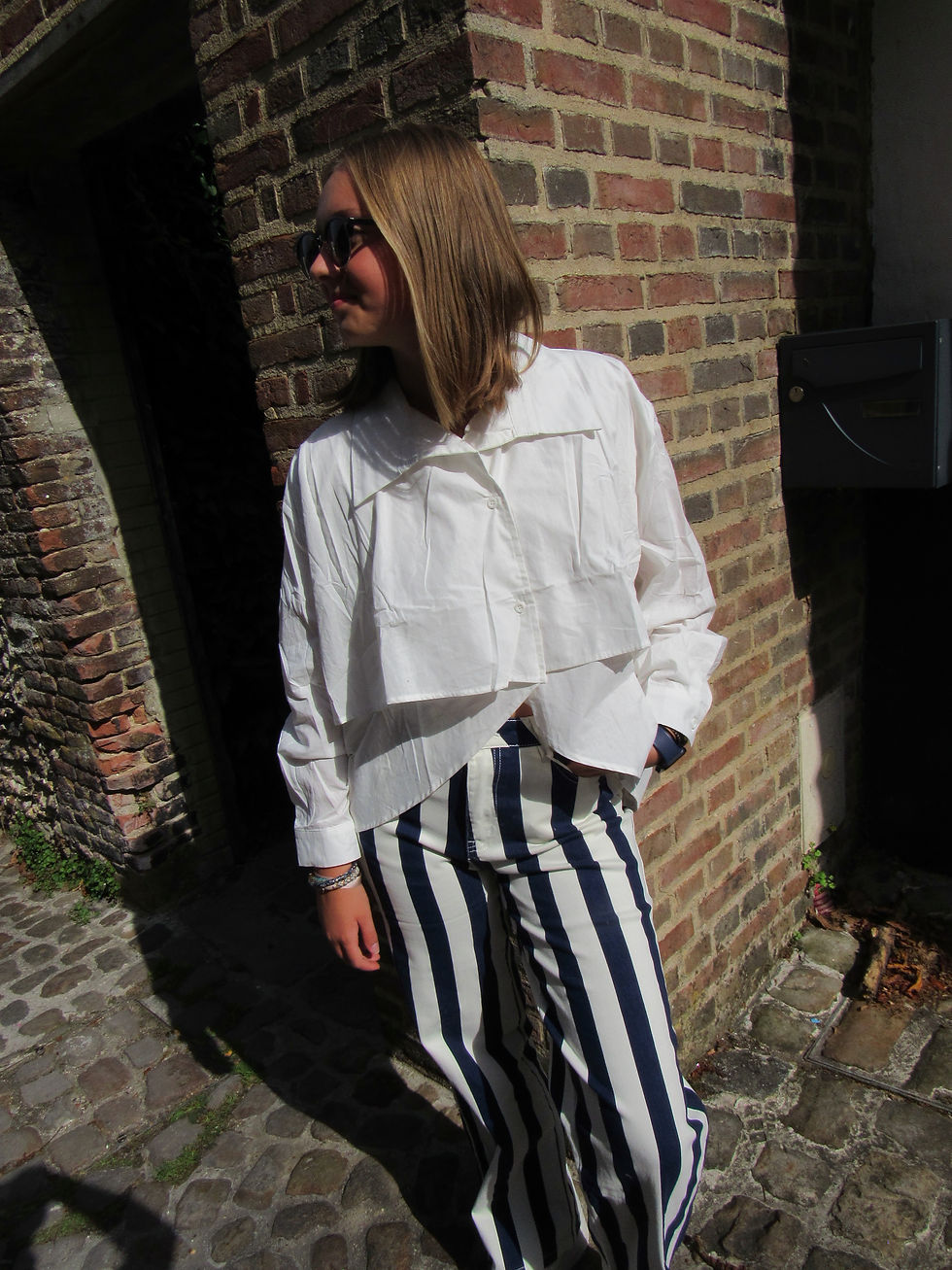 Thumbnail: La Chemise 