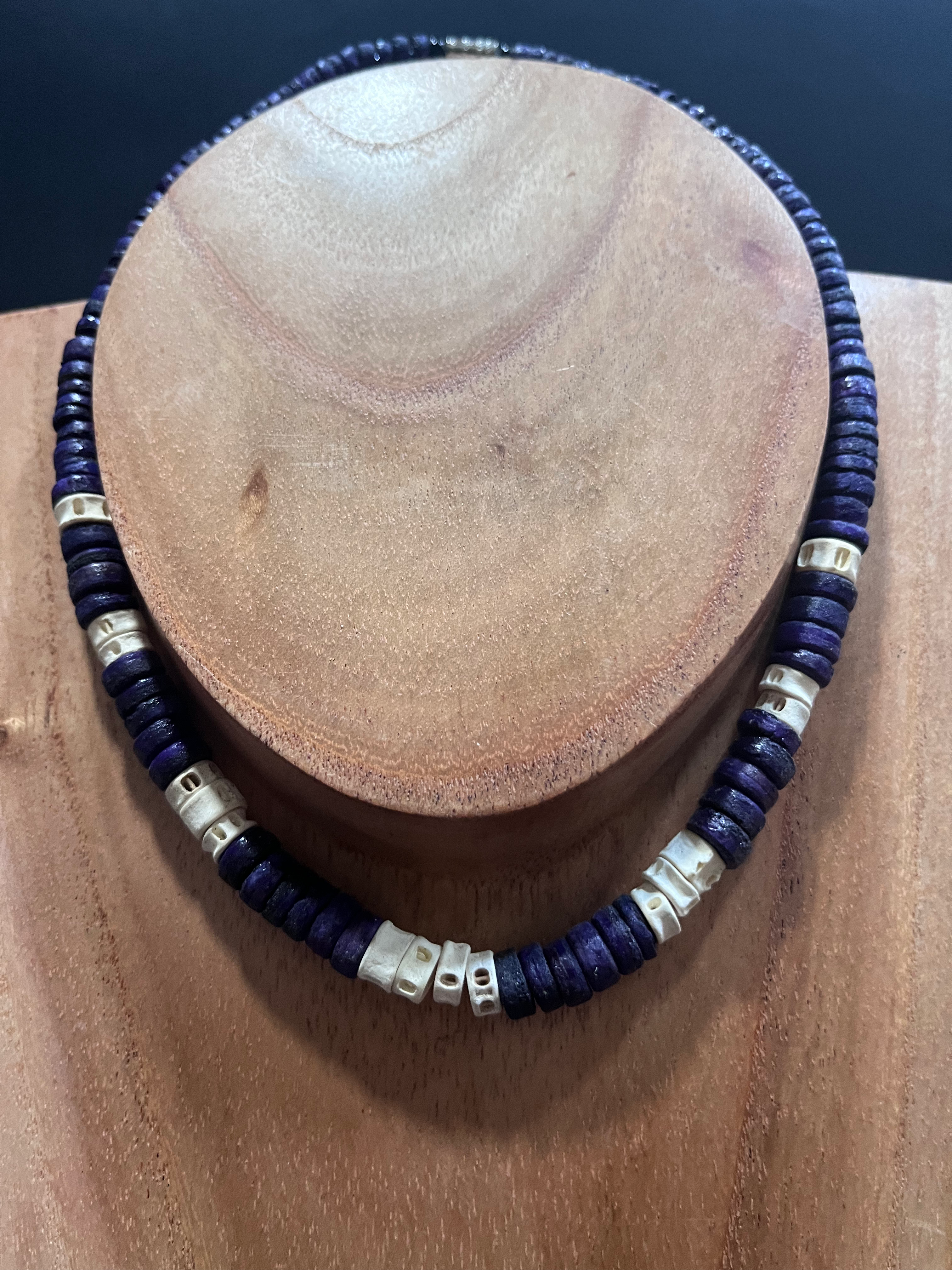 Collar Tribal de Madera 002