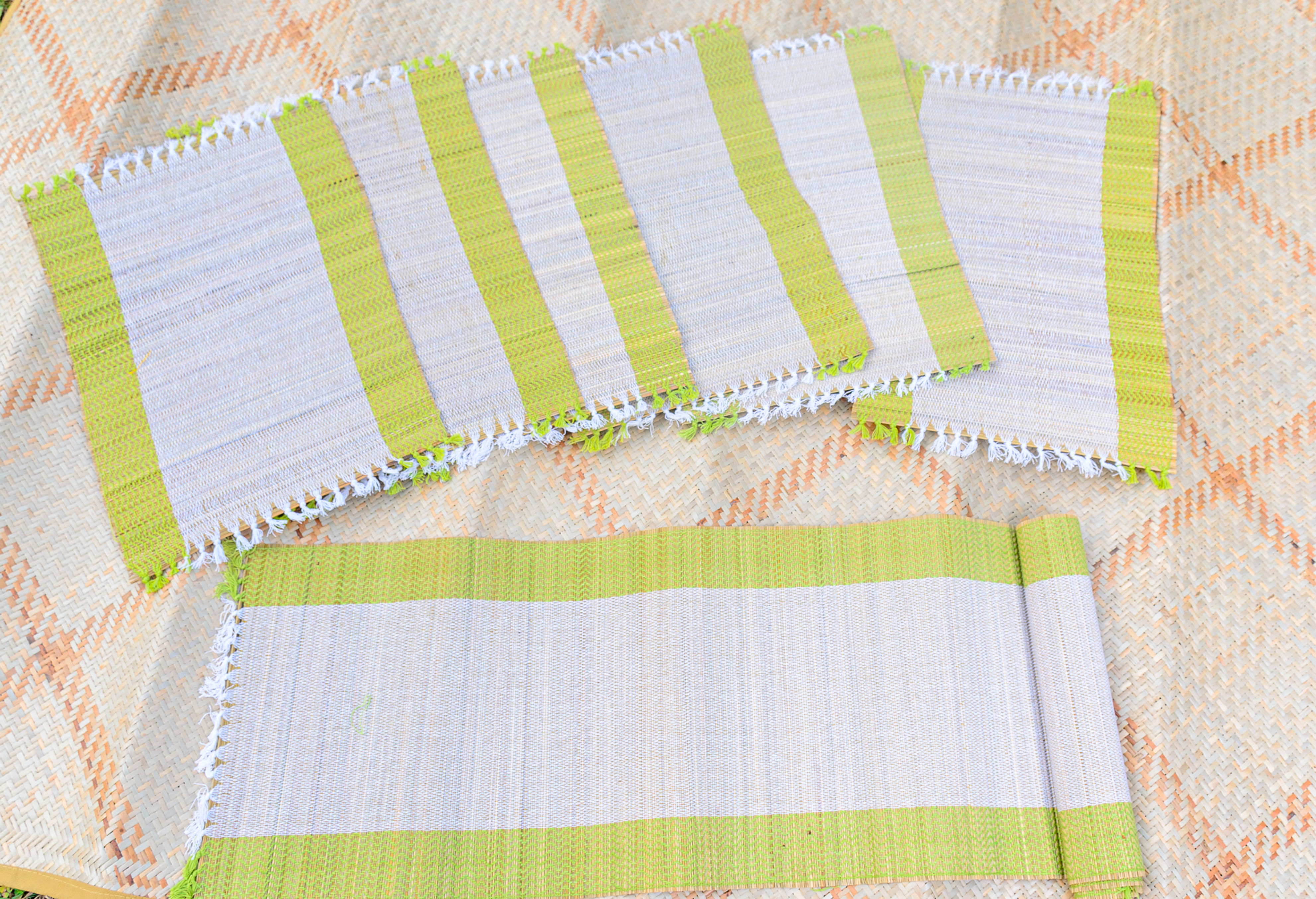 Madurkathi Dining Table Mats | 1 Set - 1 Table Runner + 6 Dinner Mats