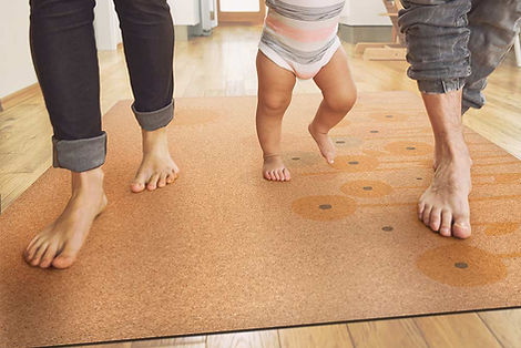 Corkademy-Cork-Playmat-Sweet-Meadow-parents-and-baby-walking-on-cork-mat2.jpg