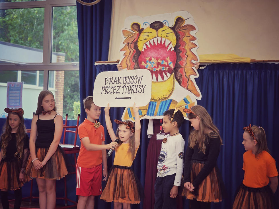 Nasi uczniowie, uczestnicy Wierszowiska w 2025 r. Recytacja wiersza w naszej szkole.