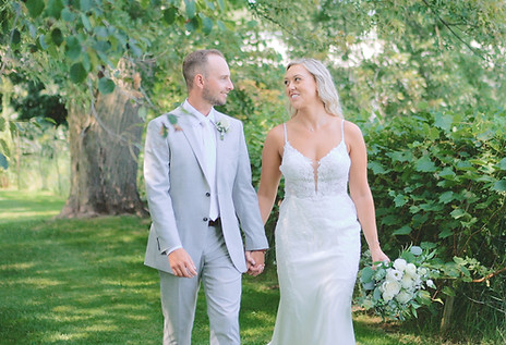 Nicole & Derrick getting married at Elle venue in St. Jacbos.