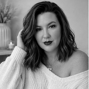 amy howes_edited.jpg