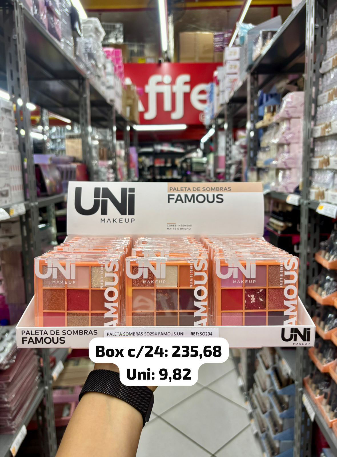 Uni makeup Paleta de sombras famous BOX FECHADO VEM 24