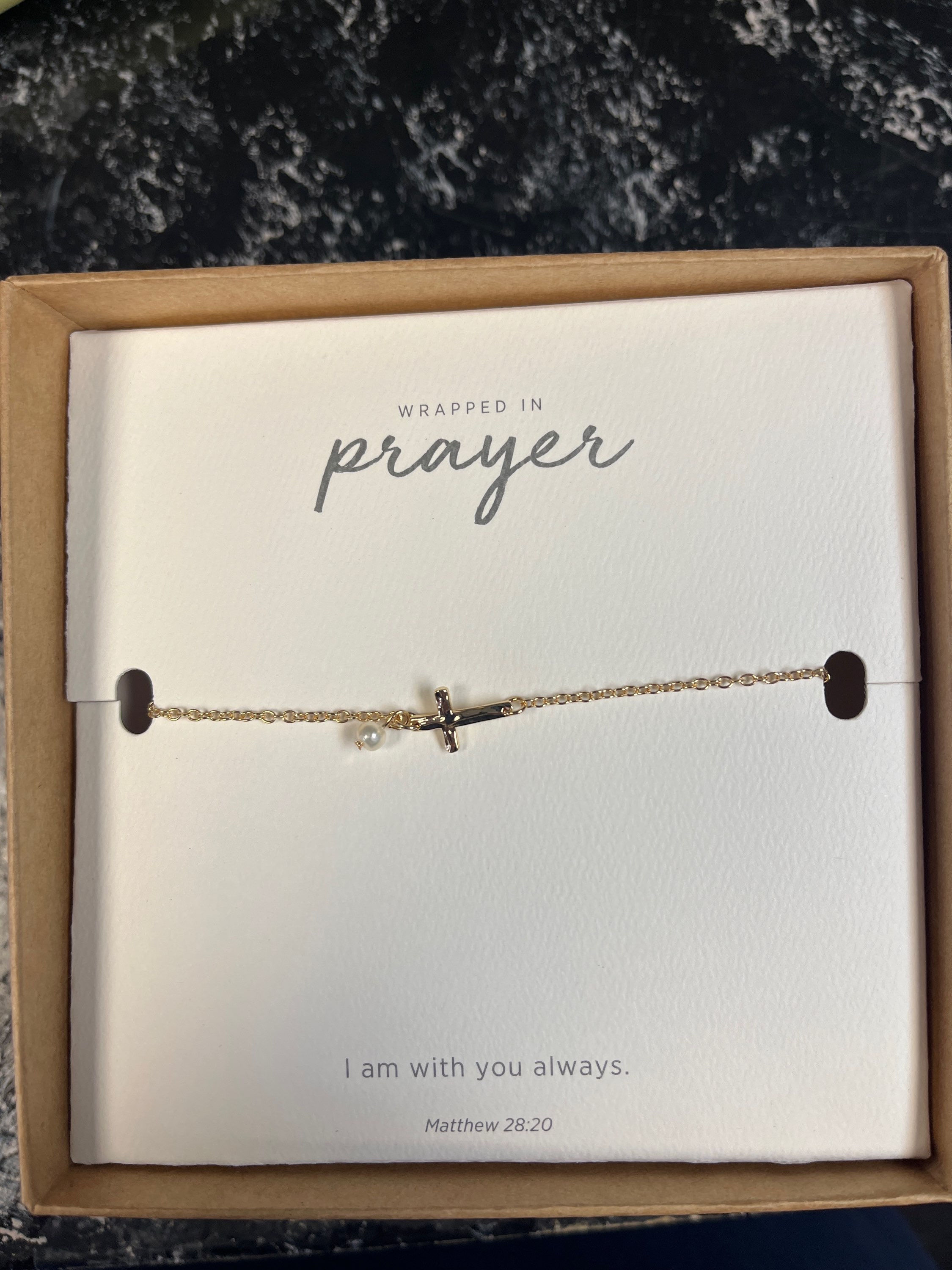 Dainty Cross Bracelet -Gold 