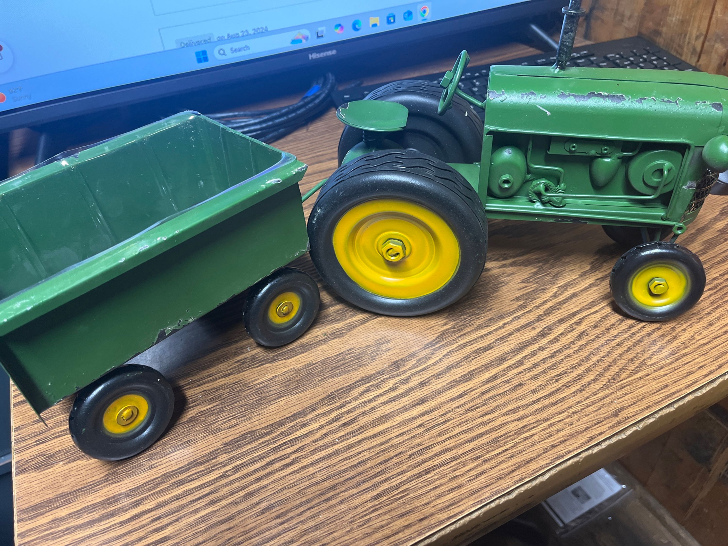 Metal Green Tractor With Wagon 