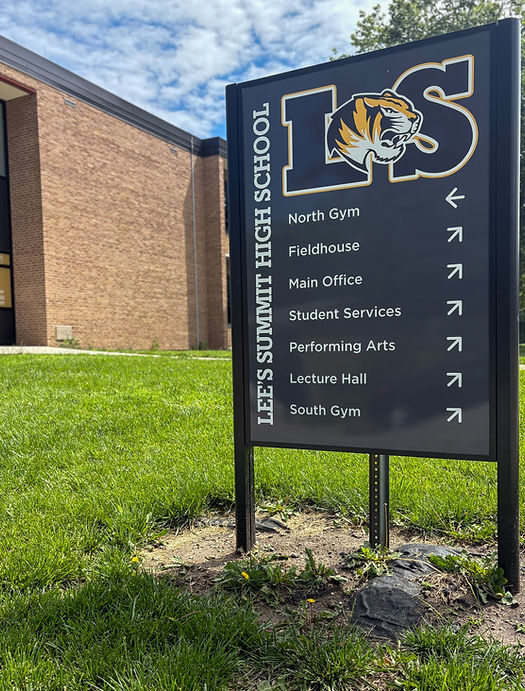 Lee's Summit High School directional sign 2026