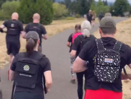 Group running together, knee pain, back pain, hip pain
