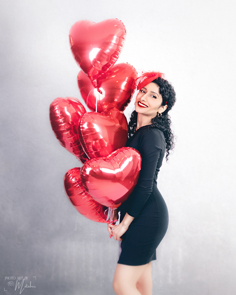 Valentine's Day photoshoot, Ottawa photographer, indoor studio photoshoot
