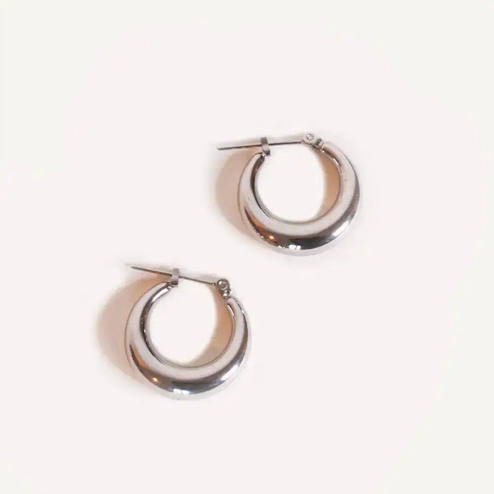 Junon Silver Hoops