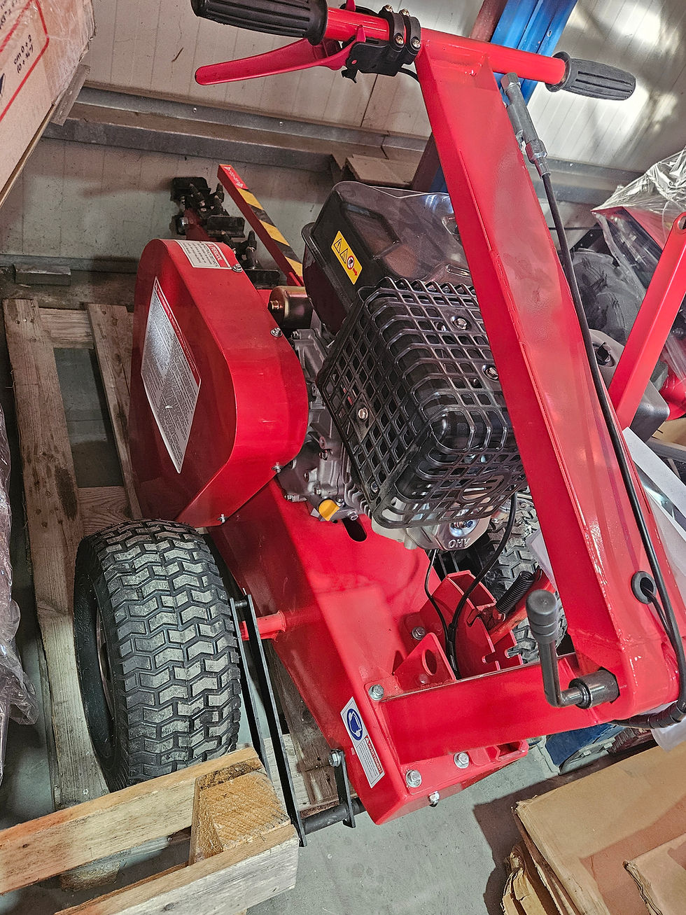 Miniatură: Resigilat-Masina Sapat Santuri(Trencher) BISONTE BTA-600TRE adancime max. 600mm