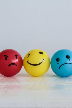 emotions-de-base-scaled.jpg