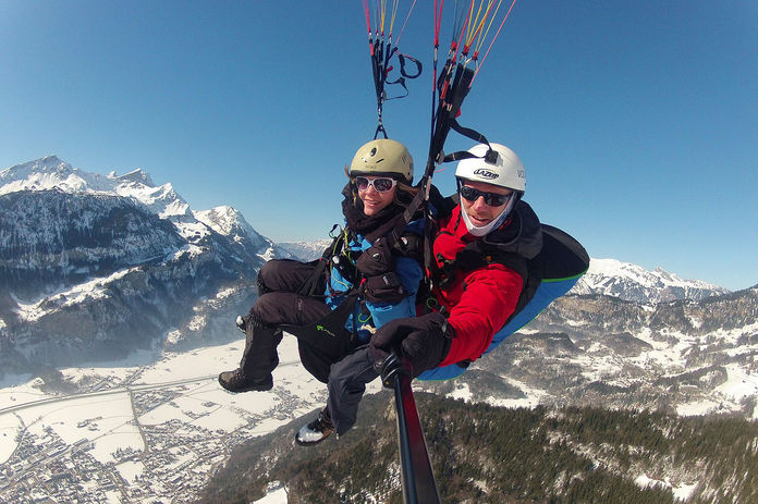 volaris-paragliding-231195_.jpg
