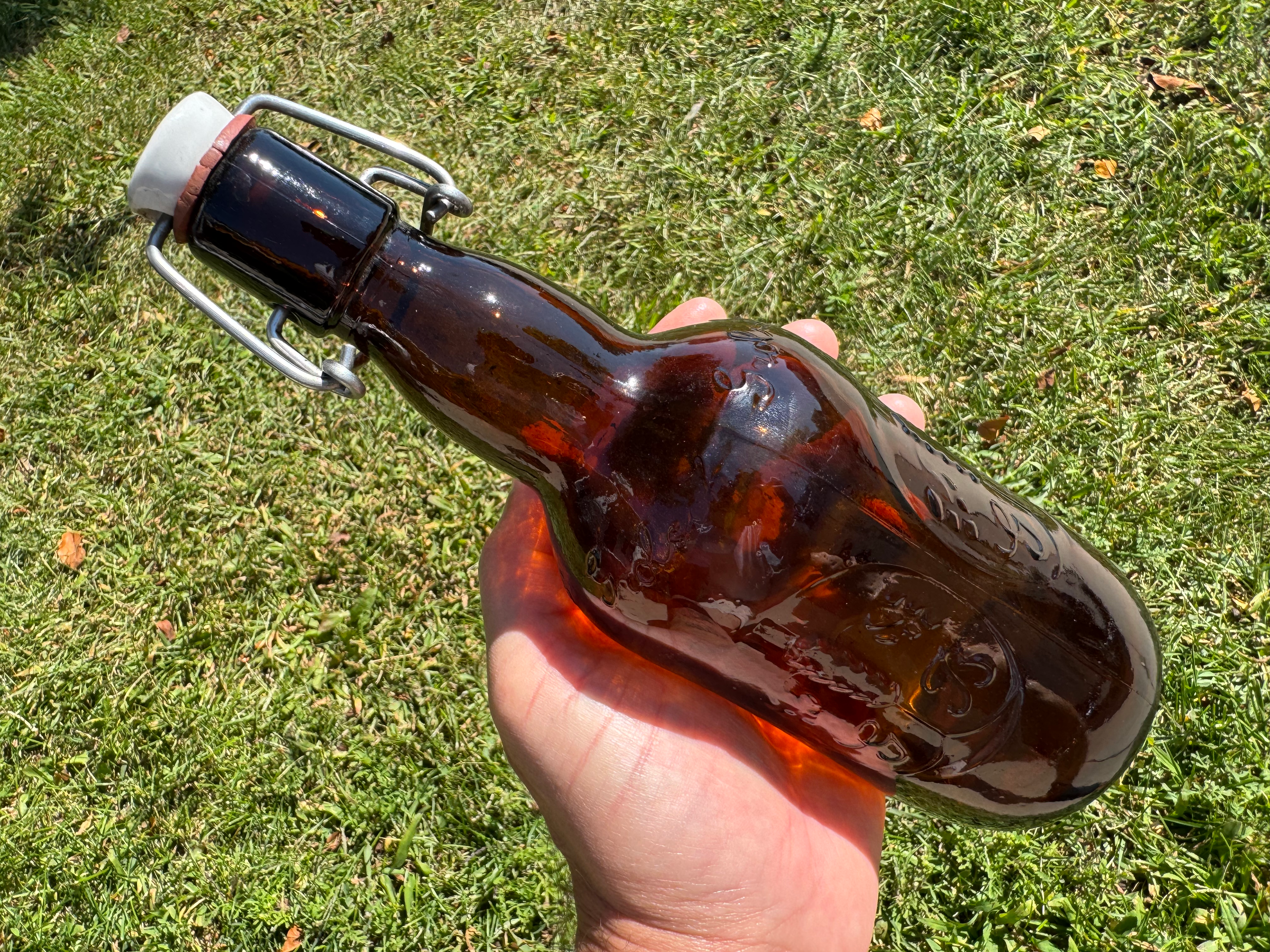 GROLSCH bottle with topper