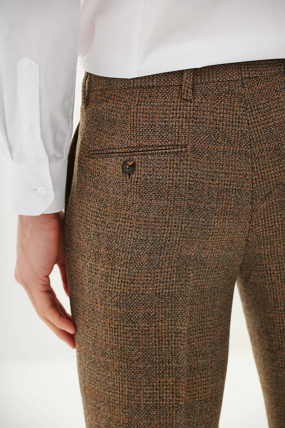 Thumbnail: Tan Tweed Three Piece Suit