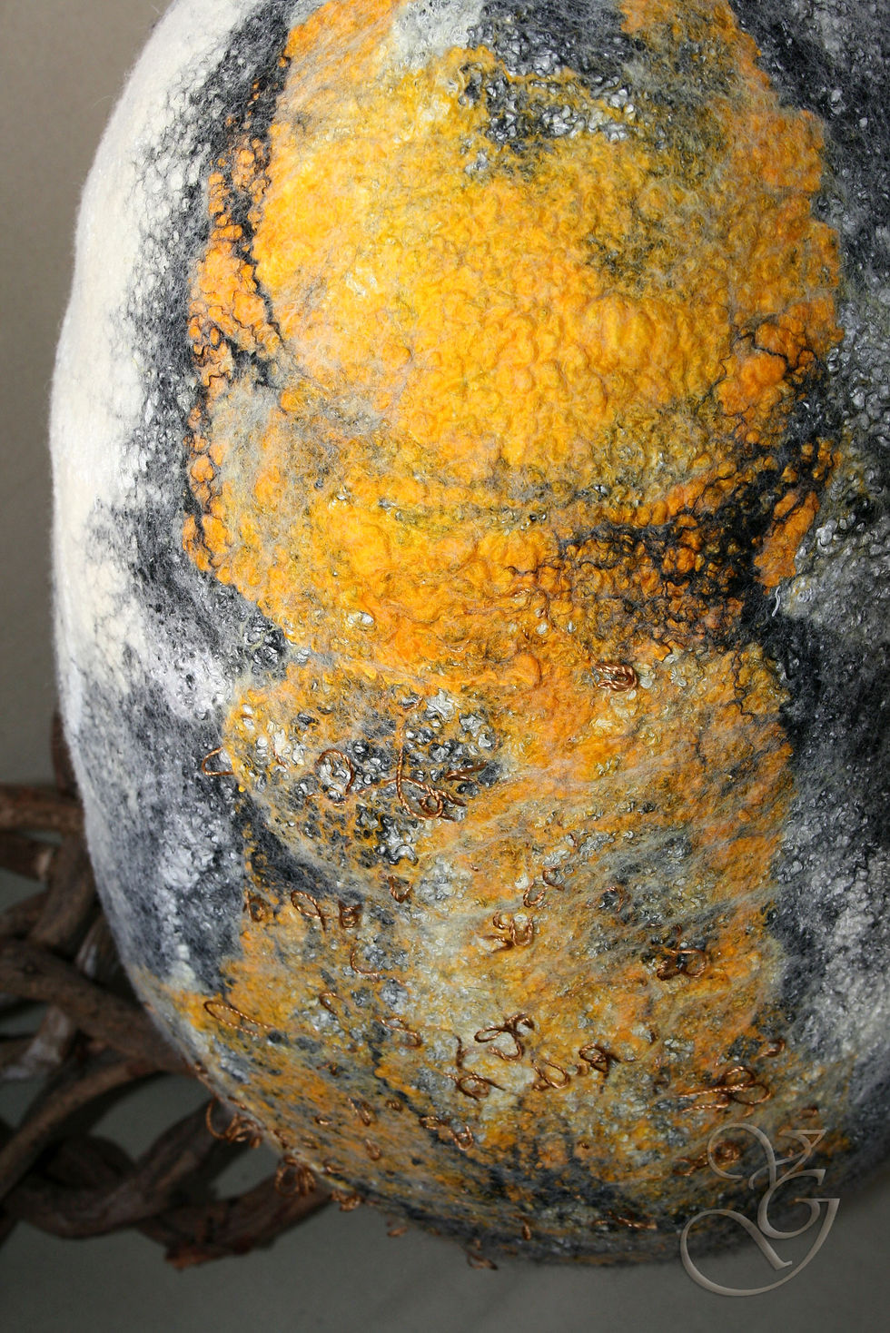 Thumbnail: 100% Merino Wool & Other Fibres Medium Size Egg