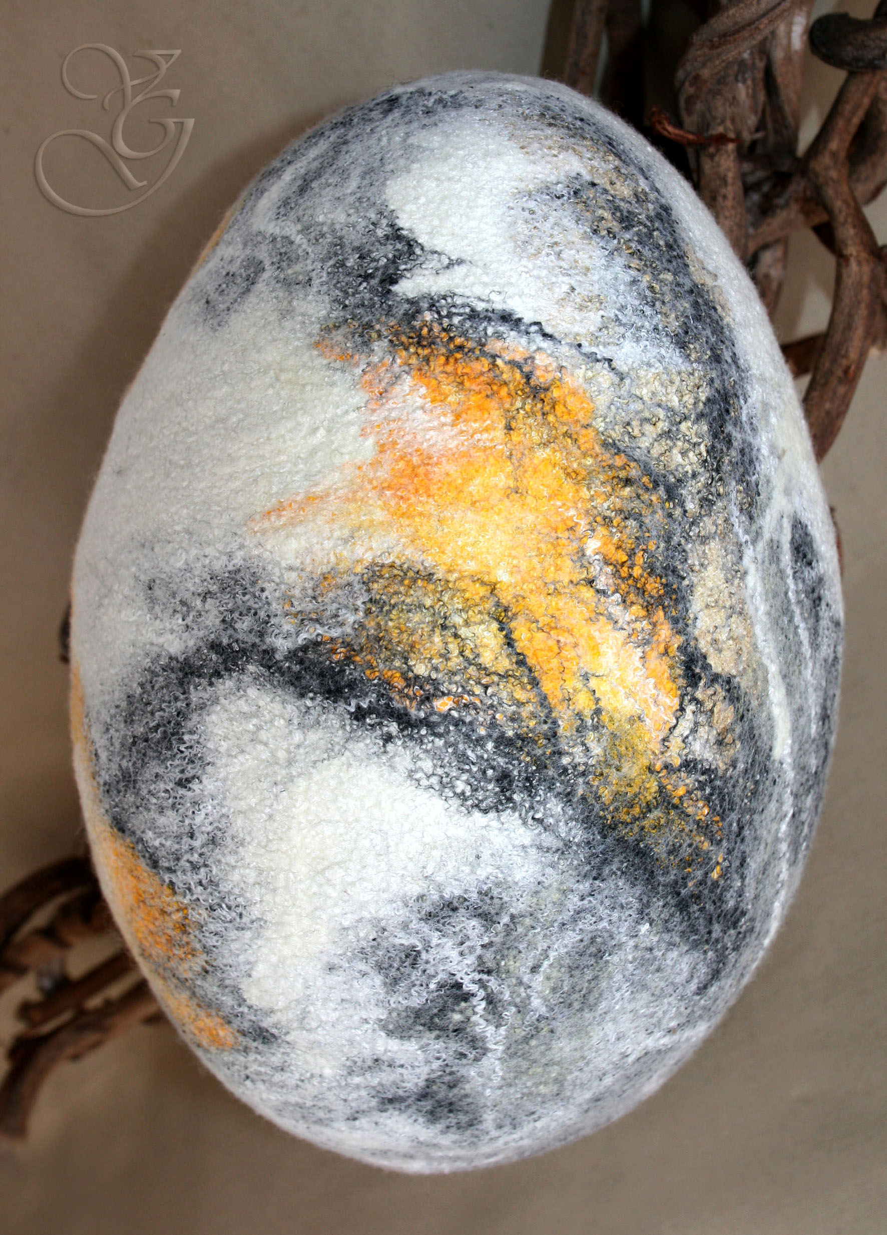 100% Merino Wool & Other Fibres Small size Felted Egg
