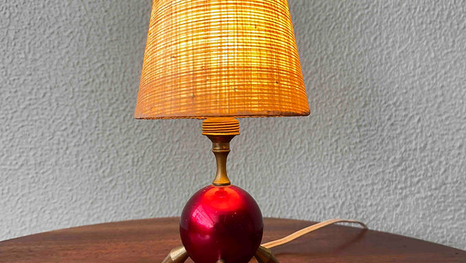 Red Atomic Tripod Table Lamp 1950's Italy