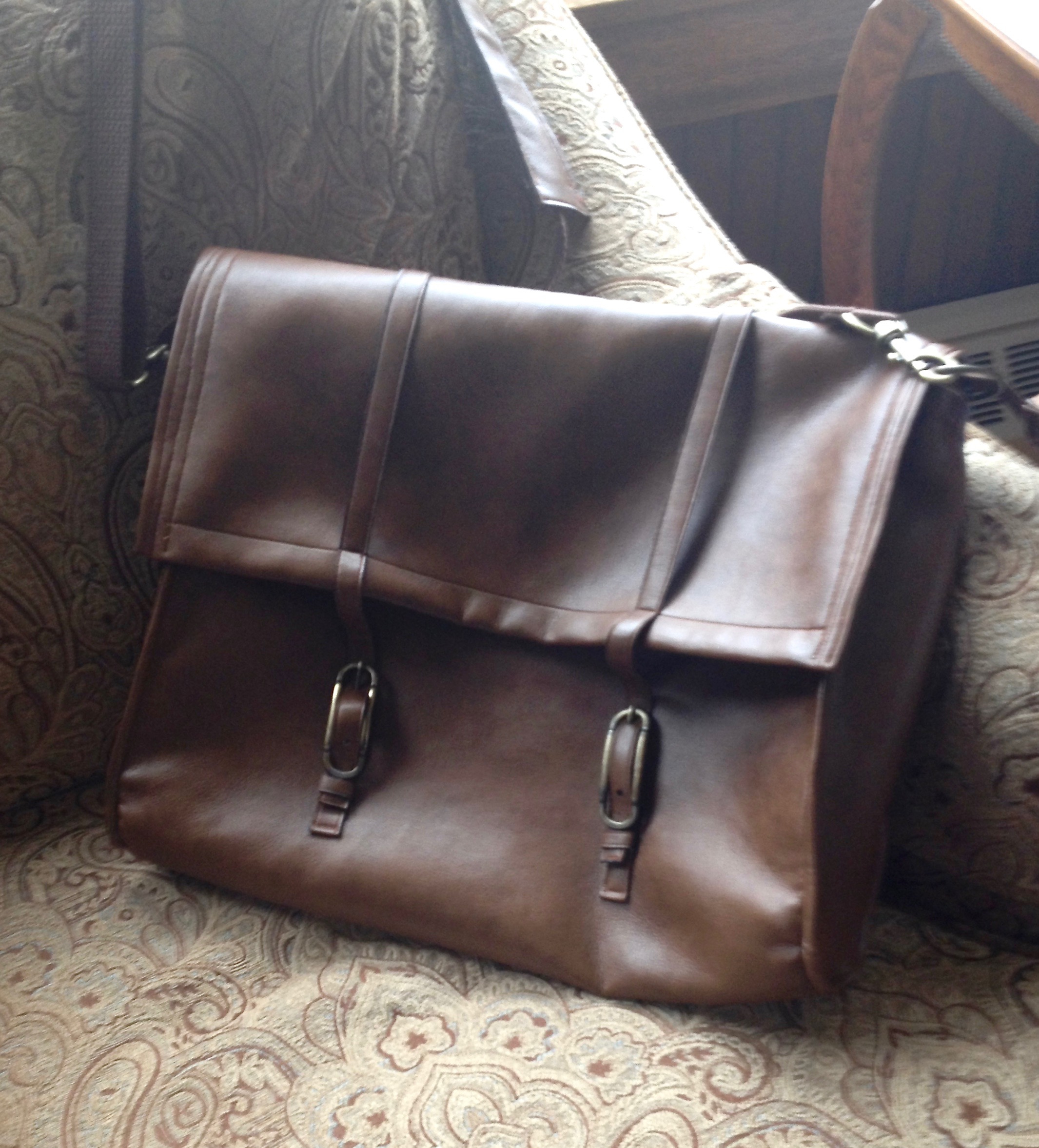 Brown vinyl messenger