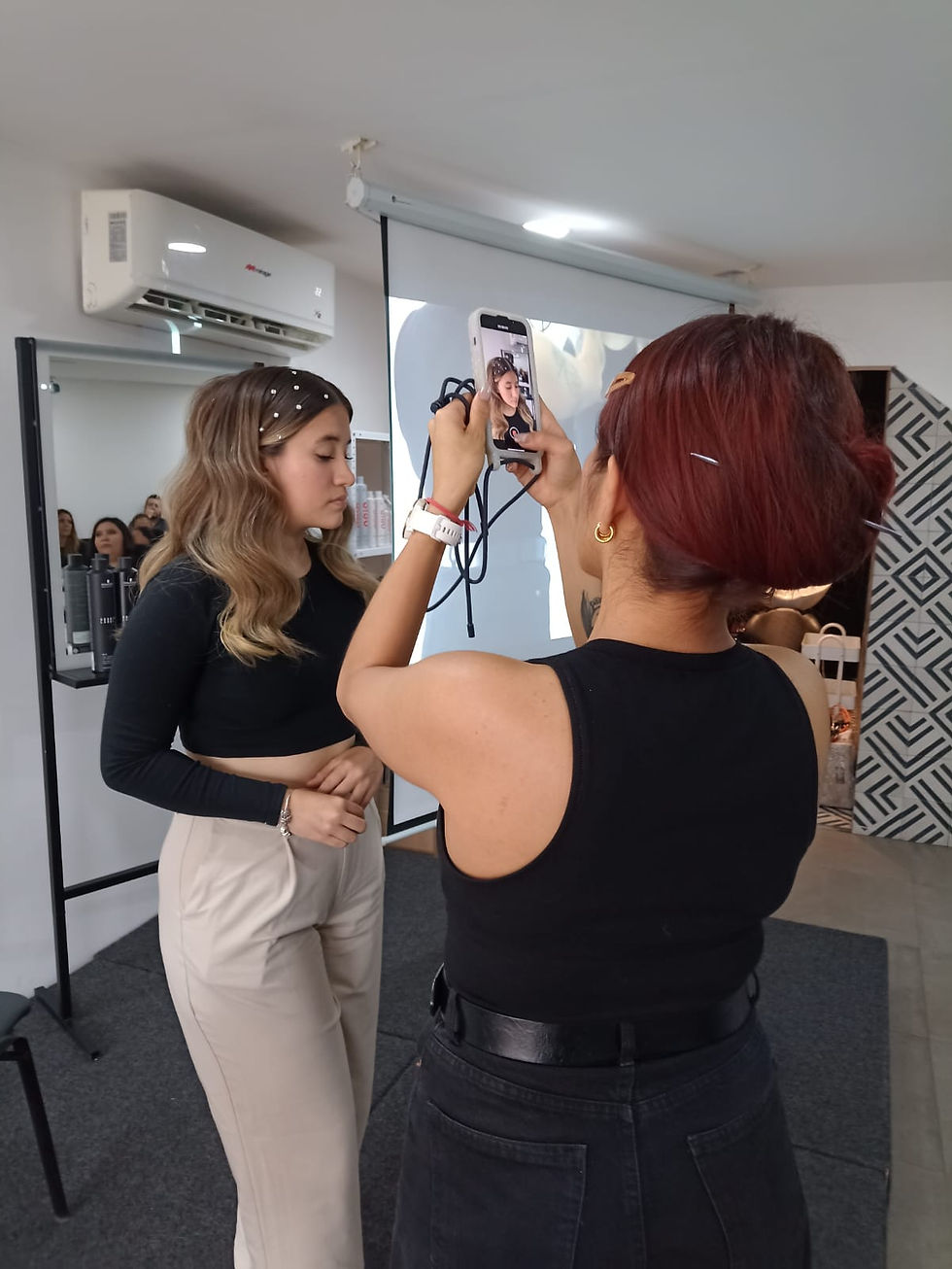 CAPACITACIÓN PROFESIONAL EN PEINADO CON OSiS+ by Schwarzkopf Professional