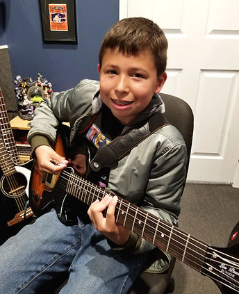 Guitar Lessons at Anthem Music Lessons in Chatsworth. A proven track record of excellence since 2010. Anthem Music Lessons has a proven track record of offering quality music, piano, guitar, voice/singing, drums, bass, trumpet, cello, and ukulele lessons in Chatsworth, California year-round. Our full-time mission is and has been, teaching quality music lessons trusted by over 1,200 families for over ten years.