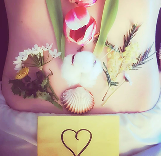 Soin d'accompagnement et de soutien au deuil périnatal, fausse couche, avortement.
Soin de l'utérus
massage maya
Larissa Tissot réflexologue et énergéticienne au nord de Toulouse, Aucamville