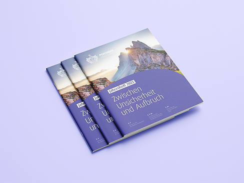 Free_Letter_Catalog_Mockup_02.png