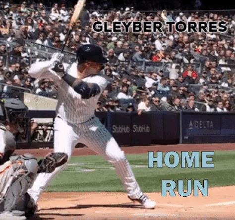 GleyberTorresHRgif2.gif