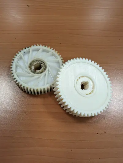 Production-roue-crantée-Lyon-impression-3d-solide-machine