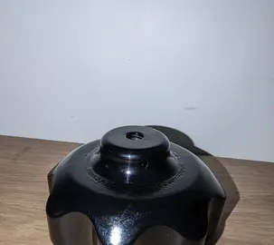 impression 3d-finition -solide-fonctionnel-noir-lisse-injection