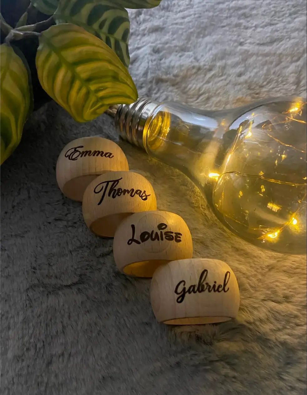 Rond de serviette personnalisés en Bois