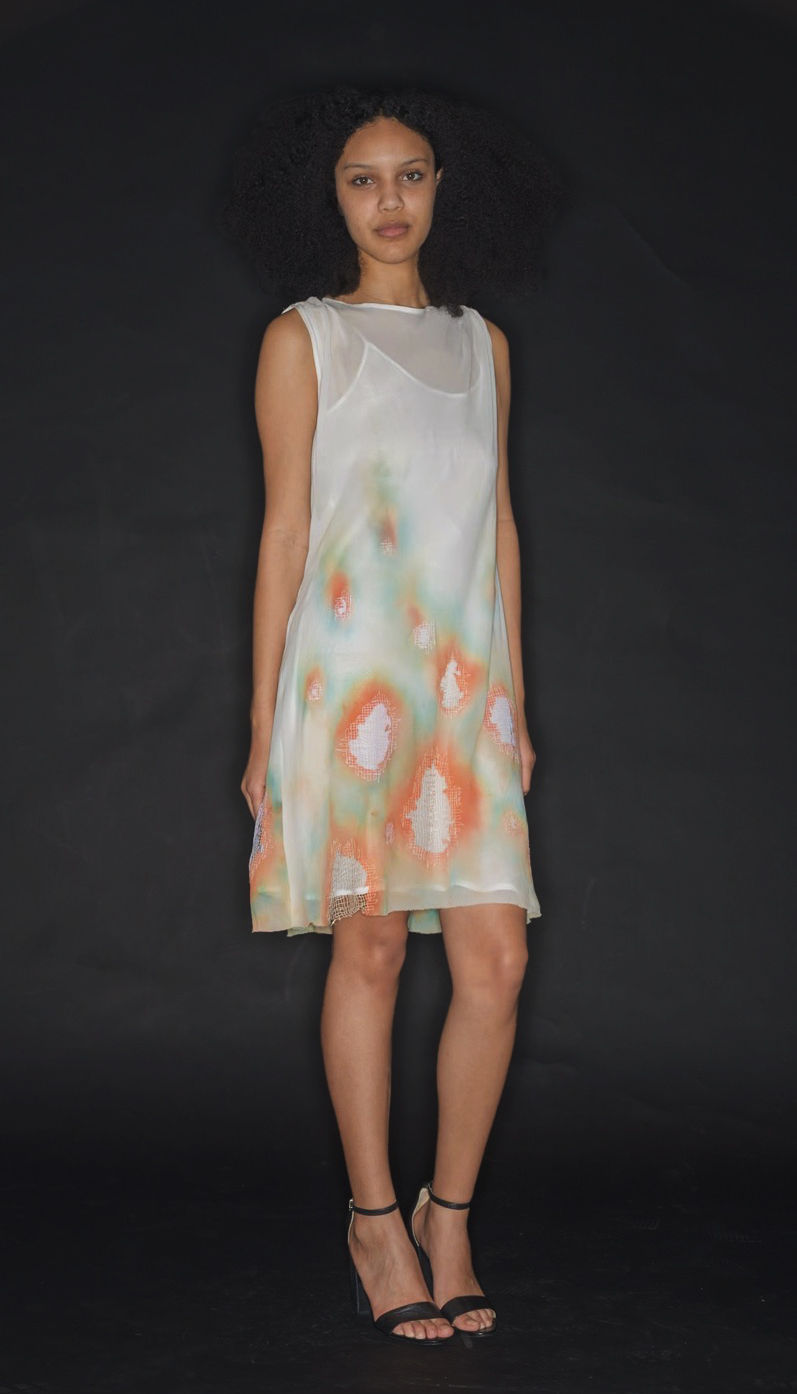 hole dress three quarters