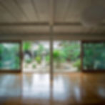 T RESIDENCE