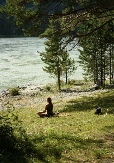 kvinne i naturen