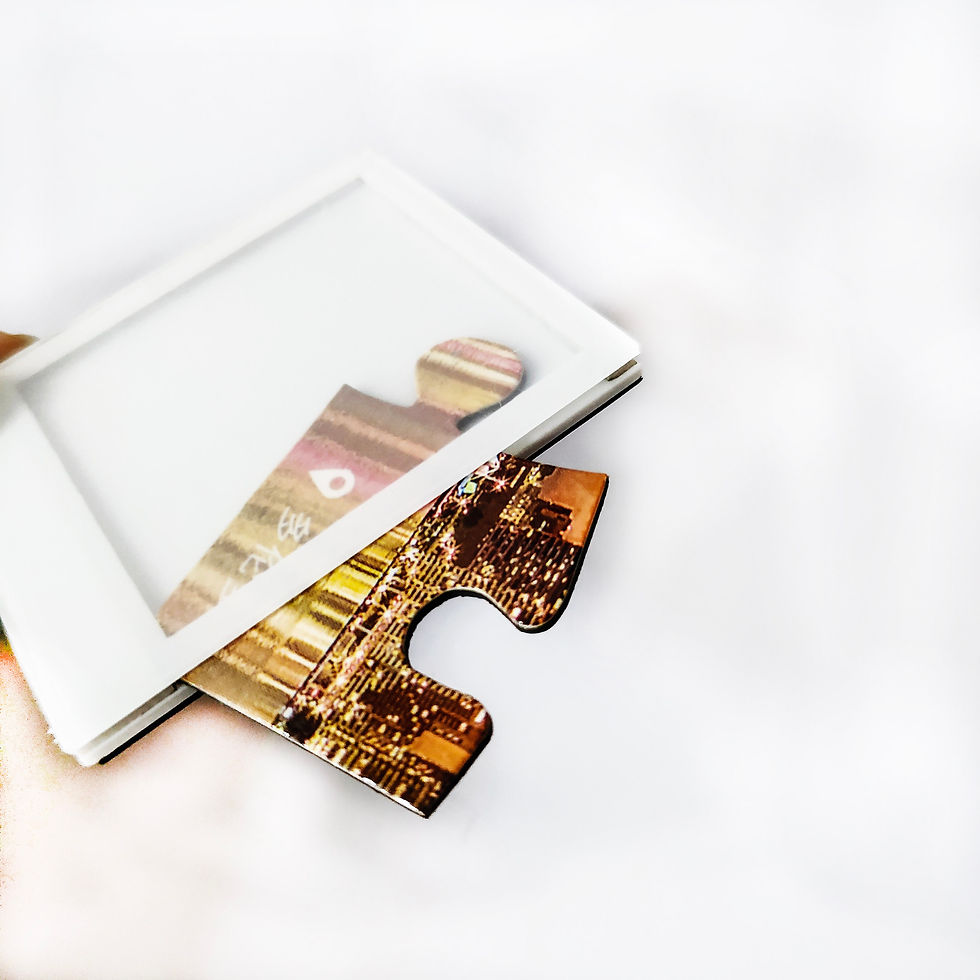 الصورة المصغرة: White Acrylic Photo Frame Fridge Magnet